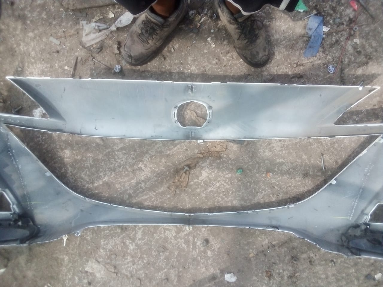 PARACHOQUES DELANTERO MAZAD 3 2012 AL 2013